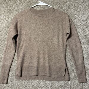 Women’s 100% 2 Ply Cashmere Sweater Size medium Preppy Pullover By Tahari